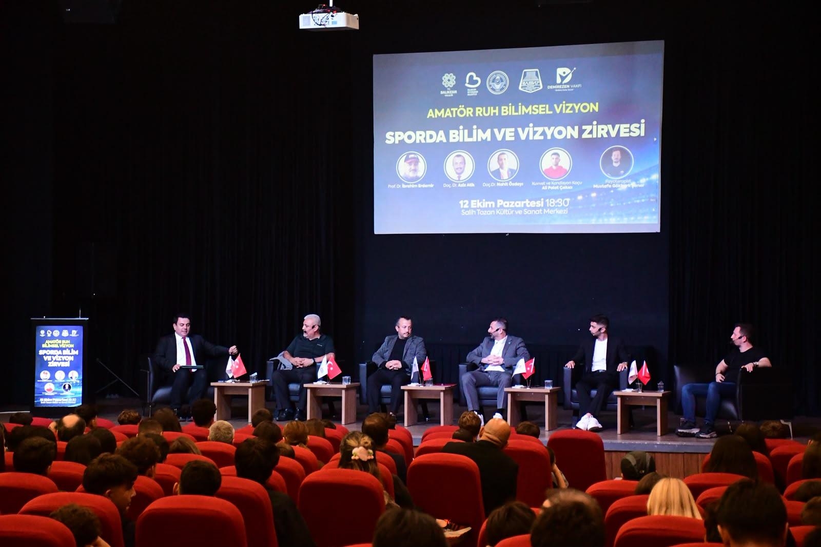 sporda-bilim-ve-vizyon-zirvesi-paneli-genc-sporculari-bulusturdu