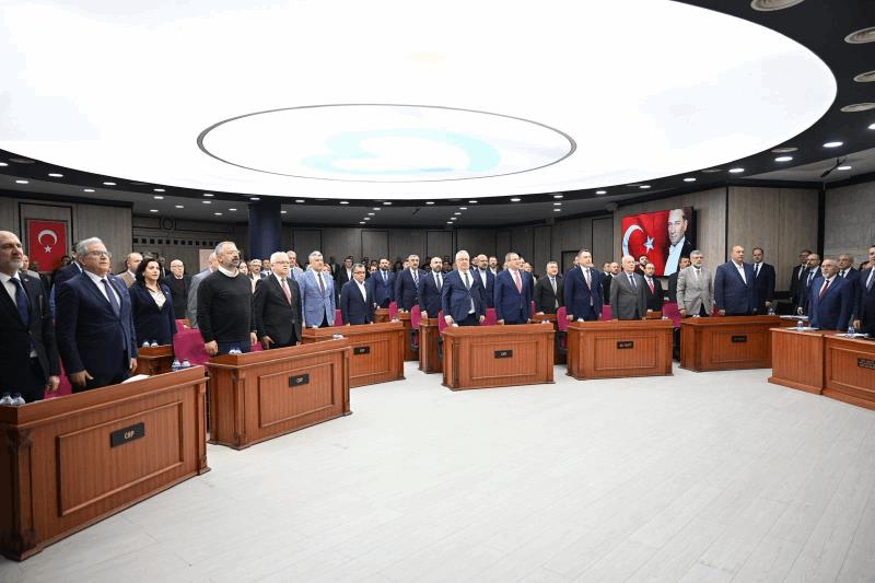 ahmet-akin-emanetiniz-saglam-ellerdedir