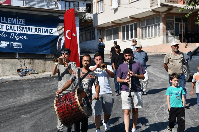 ivrindide-ahmet-akina-davullu-zurnali-karsilama