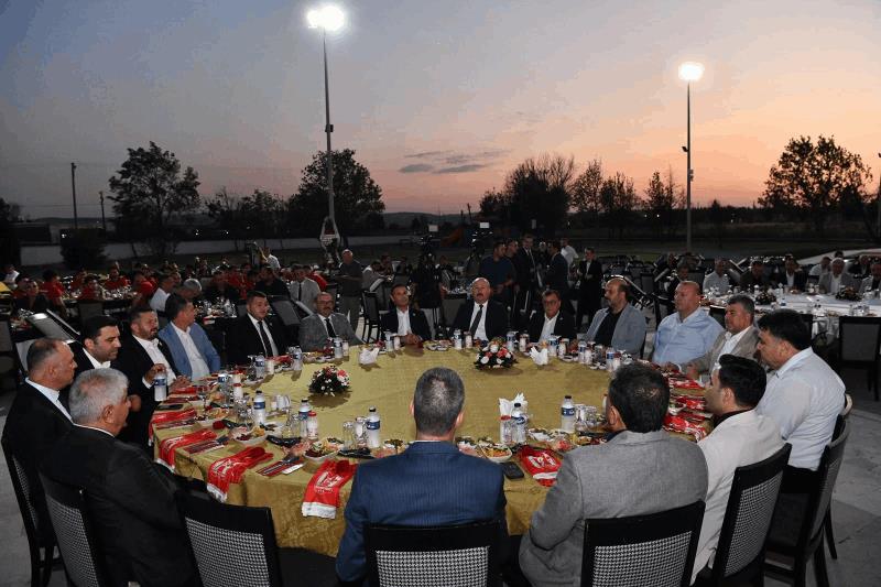 balikesirspor-sevdasi-icin-memleket-tek-yurek
