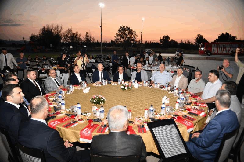 balikesirspor-sevdasi-icin-memleket-tek-yurek