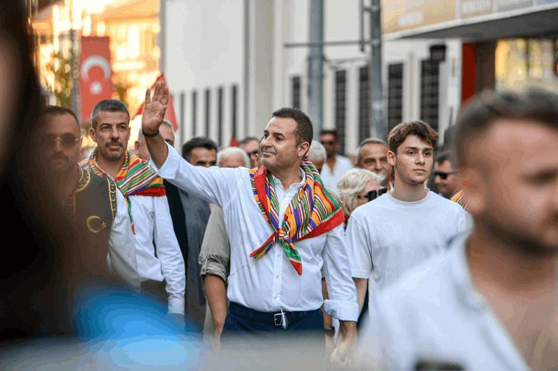 geleneksel-kurtdereli-mehmet-pehlivan-yagli-gureslerinin-1-gunu-kortejle-sona-erdi