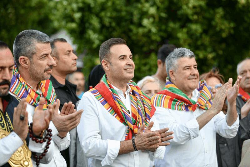 geleneksel-kurtdereli-mehmet-pehlivan-yagli-gureslerinin-1-gunu-kortejle-sona-erdi