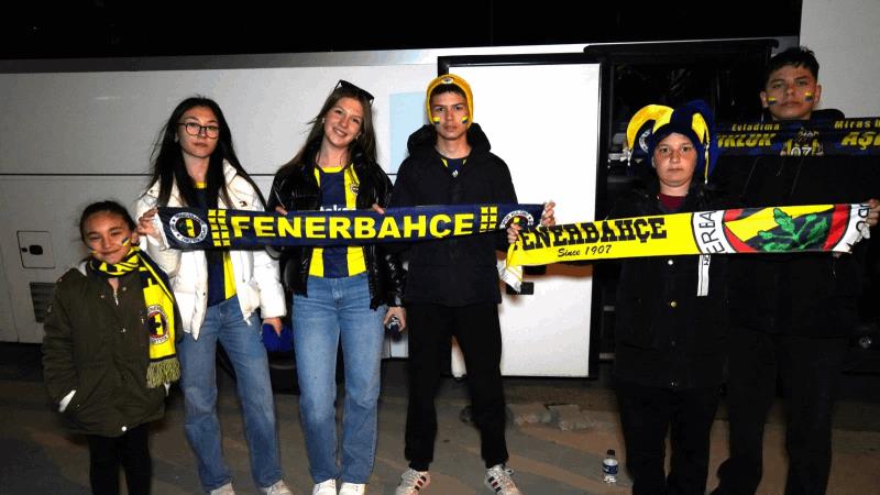 sindirgili-depremzede-genclere-baskan-akindan-destek