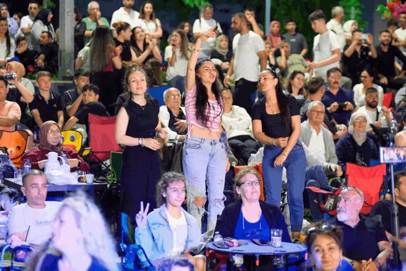 babalar-gununde-buyuksehirden-anlamli-konser