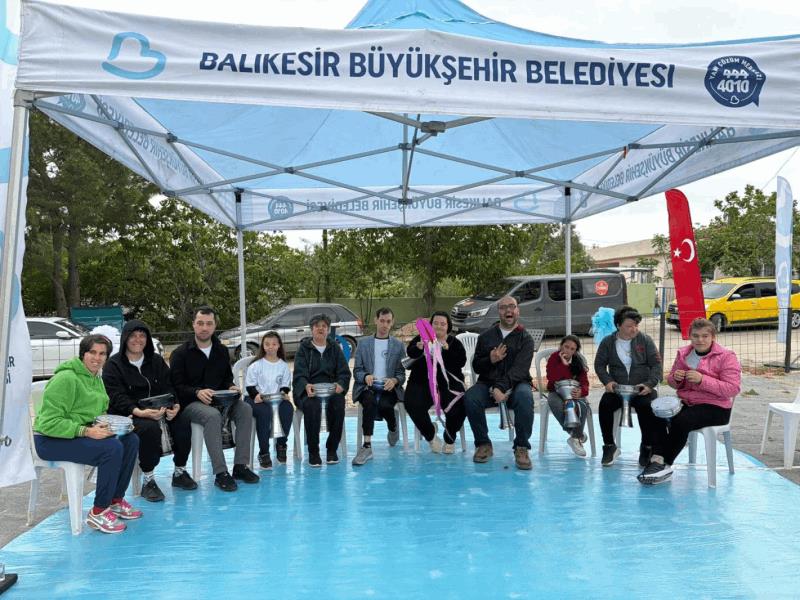 bandirmada-engelleri-asan-bahar-bulusmasi