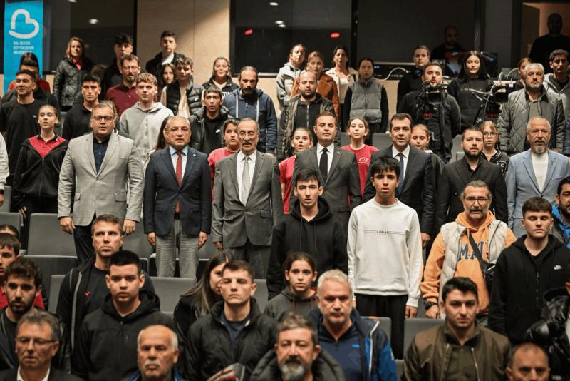 akin-balikesirimizi-hep-birlikte-sporun-merkezi-yapacagiz