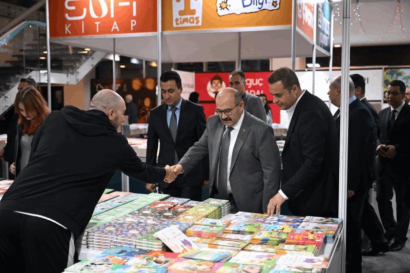 balikesirde-2-kitap-fuari-10-gunde-216-bin-ziyaretciyi-agirladi