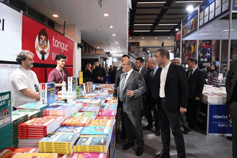 balikesirde-2-kitap-fuari-10-gunde-216-bin-ziyaretciyi-agirladi