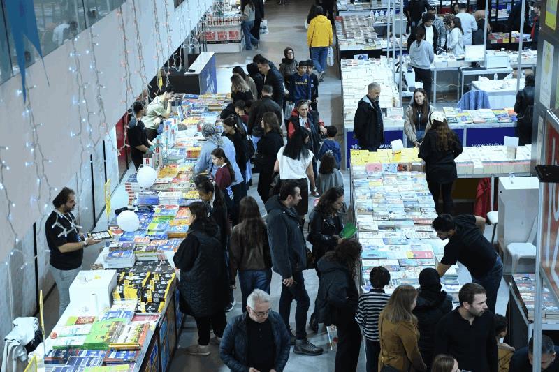 balikesirde-2-kitap-fuari-10-gunde-216-bin-ziyaretciyi-agirladi