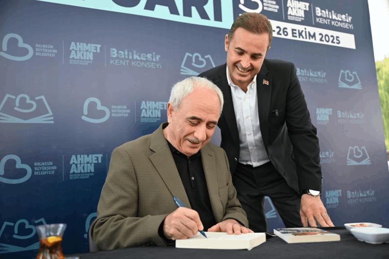 balikesir-kitap-fuarini-ilk-iki-gunde-35-bin-kisi-ziyaret-etti