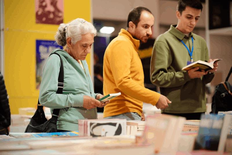 balikesir-kitap-fuarini-ilk-iki-gunde-35-bin-kisi-ziyaret-etti