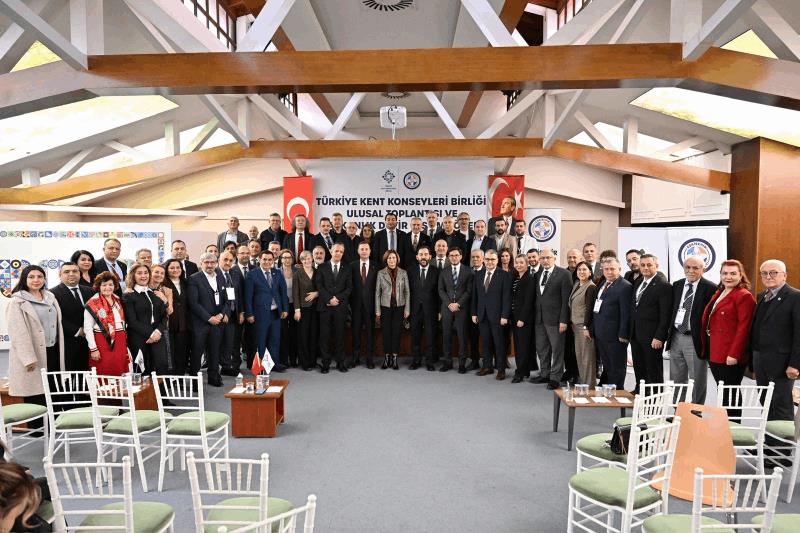 akin-kent-konseyleri-demokrasinin-yereldeki-en-guclu-temsilidir
