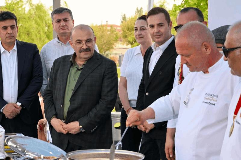 gastronominin-kalbi-uc-gun-boyunca-balikesirde-atti