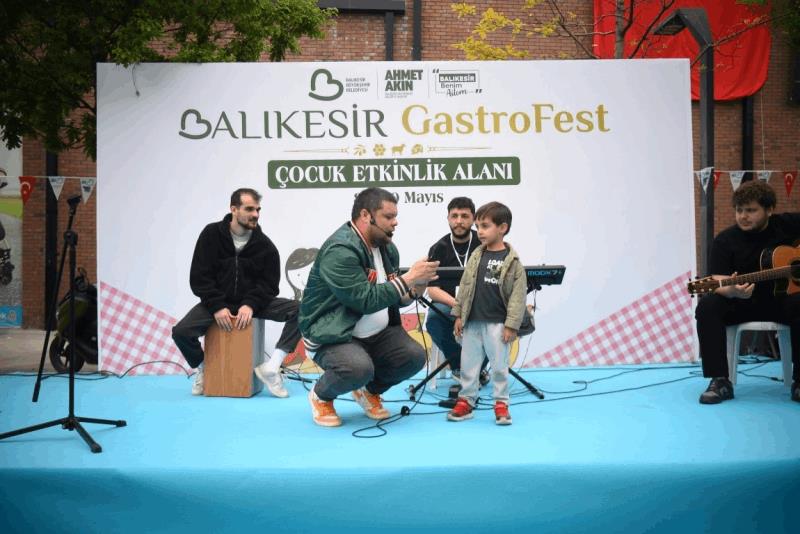 gastronominin-kalbi-uc-gun-boyunca-balikesirde-atti