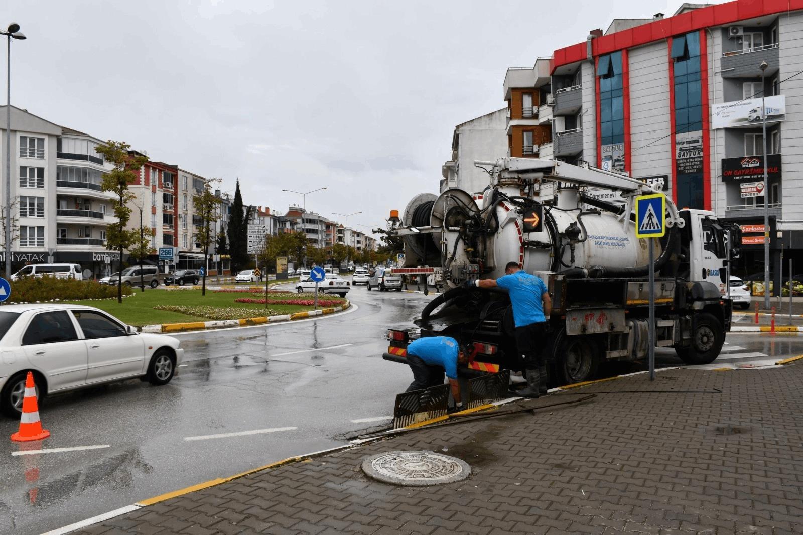 saganak-yagislarda-baskiden-sahada-araliksiz-mudahale