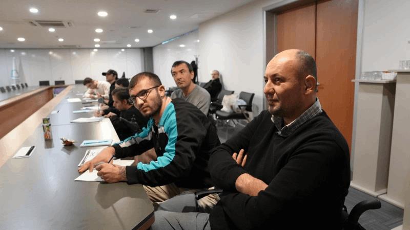 buyuksehir-kent-konseyi-is-birligiyle-ozel-gereksinimli-bireylere-e-kpss-hazirlik-egitimi-donemini-baslatti