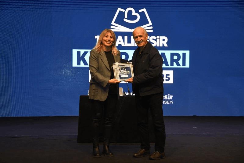 alper-akcam-tonguc-bu-ulkede-ataturkten-sonra-ikinci-isimdir