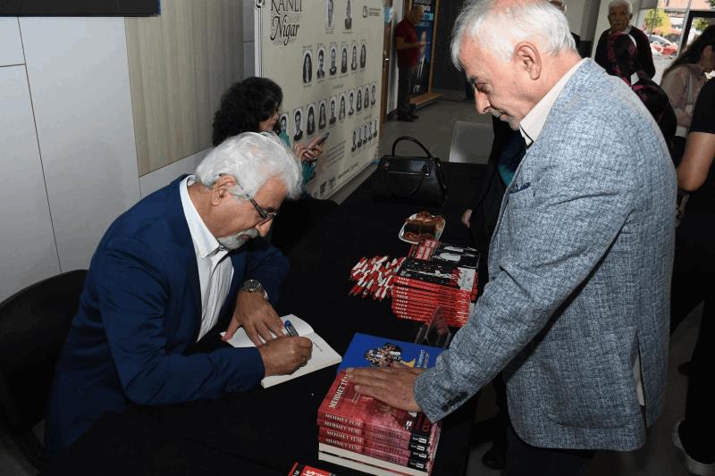 birbirinden-kiymetli-yazarlar-balikesir-kitap-fuarinda