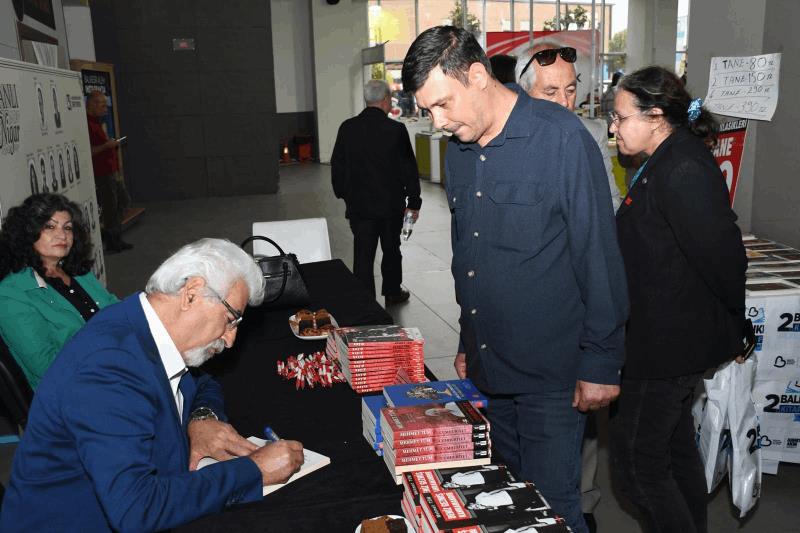 birbirinden-kiymetli-yazarlar-balikesir-kitap-fuarinda