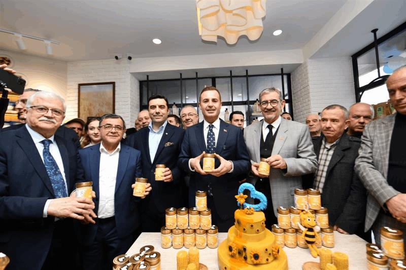 buyuksehir-emege-deger-katti-ondan-yerel-marketi-hizmete-acti