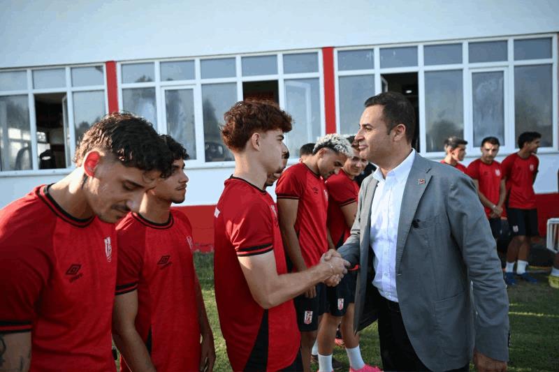 akindan-balikesirspora-sezon-oncesi-moral-ziyareti