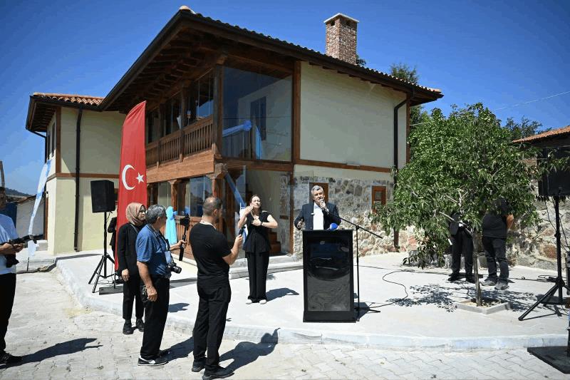 66-geleneksel-kurtdereli-mehmet-pehlivan-yagli-guresleri-coskuyla-basladi