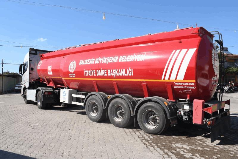 balikesir-itfaiyesi-3-ayri-noktada-yanginlara-mudahale-ediyor
