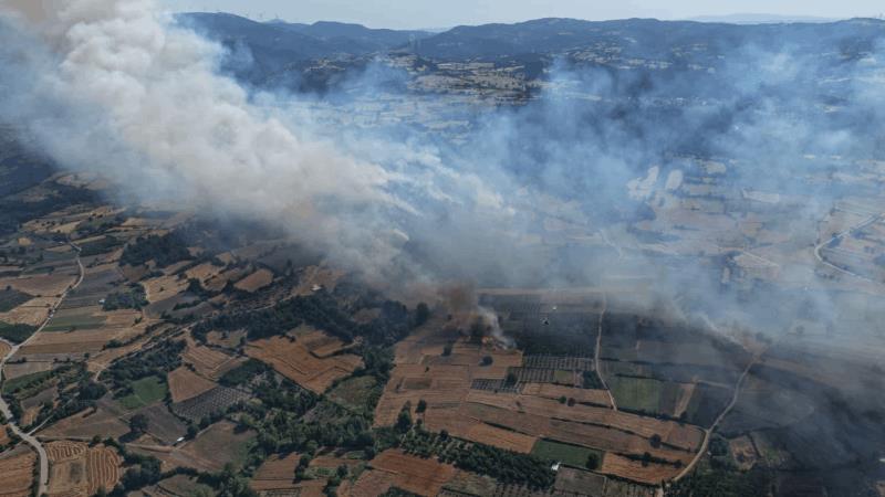balikesir-itfaiyesi-3-ayri-noktada-yanginlara-mudahale-ediyor