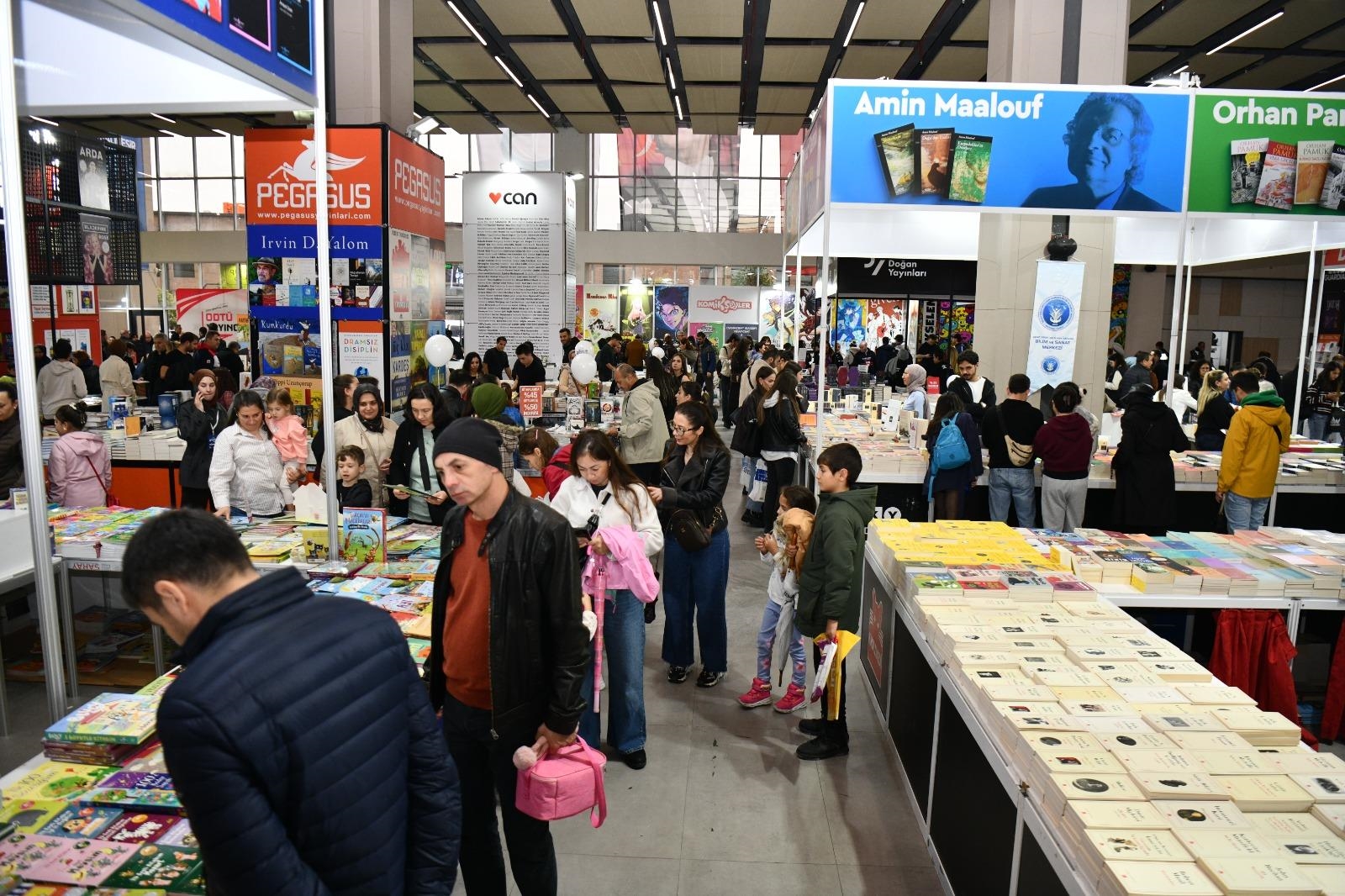 2-balikesir-kitap-fuari-hafta-sonu-doldu-tasti