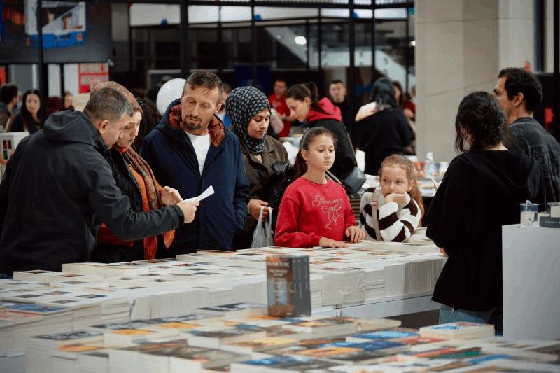 2-balikesir-kitap-fuari-hafta-sonu-doldu-tasti