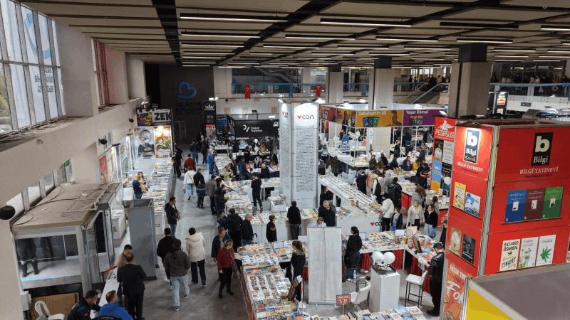 2-balikesir-kitap-fuari-hafta-sonu-doldu-tasti