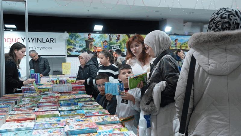 2-balikesir-kitap-fuari-hafta-sonu-doldu-tasti