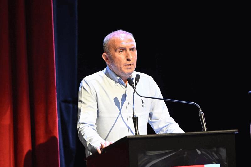 cumhuriyet-meydani-sosyal-merkezi-proje-yarismasinda-oduller-sahiplerini-buldu