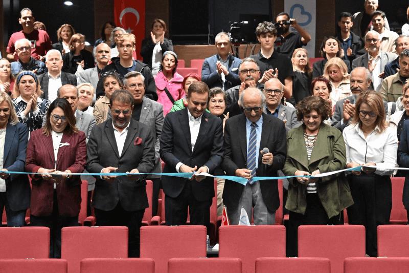 1-balikesir-kitap-fuari-coskuyla-acildi