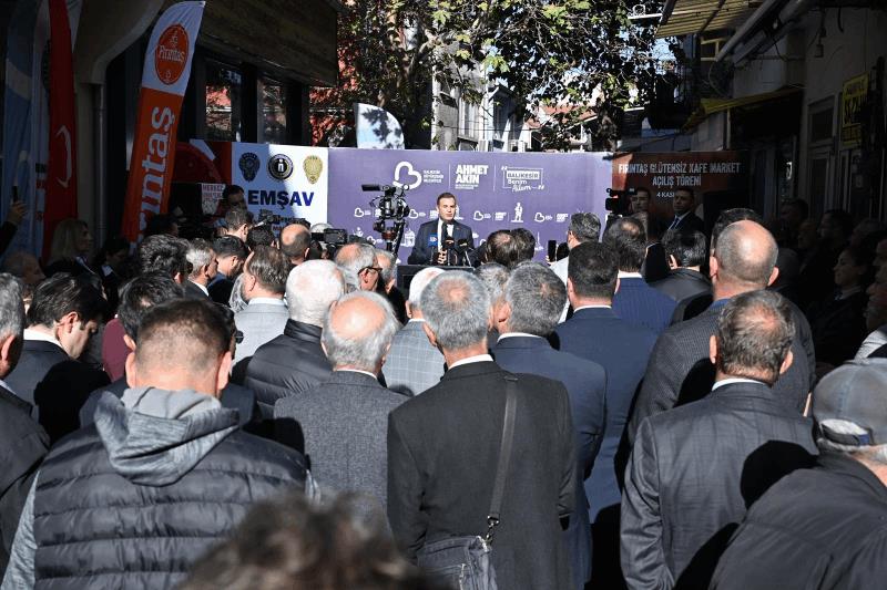 akindan-gonullere-dokunan-iki-acilis