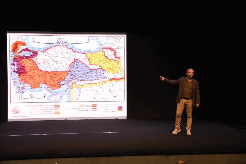 sinan-meydan-balikesirde-kurtulustan-kurulusa-cumhuriyeti-anlatti