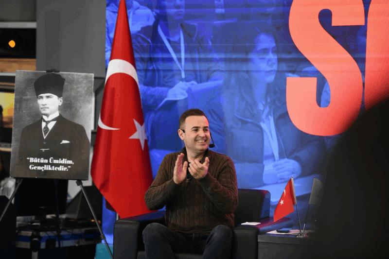 baskan-akin-genclerle-balikesirin-yarinini-konustu