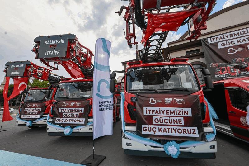 balikesir-itfaiyesi-yeni-araclarla-gucune-guc-katti