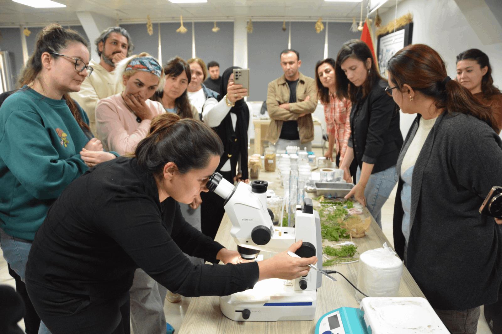 bacemde-v-bitki-doku-kulturu-kursu-tamamlandi