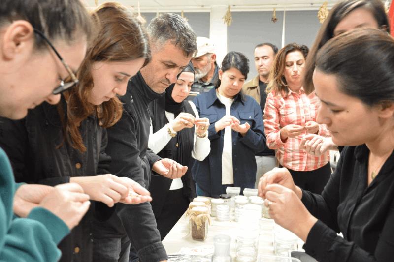 bacemde-v-bitki-doku-kulturu-kursu-tamamlandi