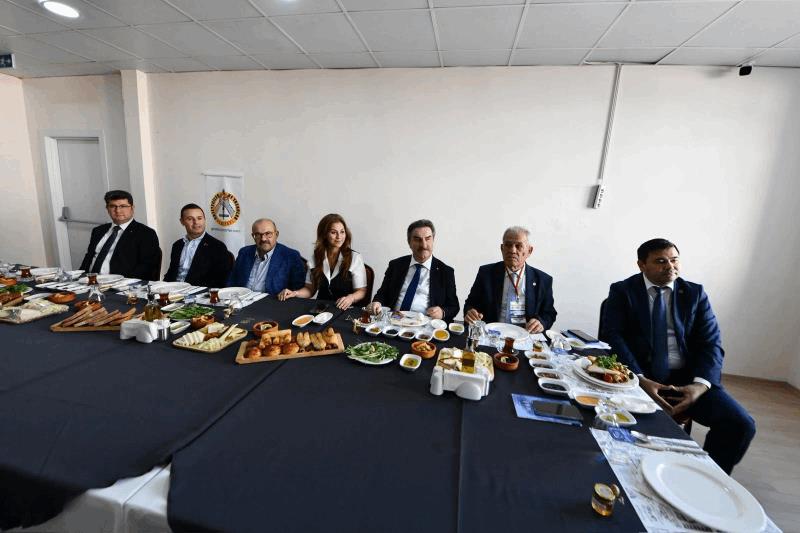 baskan-akin-kultur-rotasinda-balikesir-uluslararasi-medya-ve-yapay-zek-zirvesine-katildi