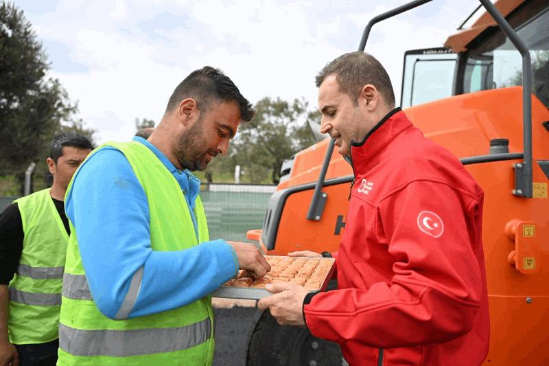 buyuksehir-yaz-kis-demeden-yol-calismalarina-devam-ediyor