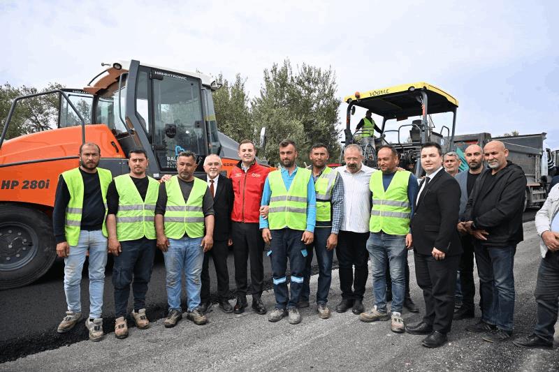 buyuksehir-yaz-kis-demeden-yol-calismalarina-devam-ediyor