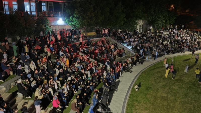 buyuksehirin-yaz-konserleri-yogun-ilgi-goruyor
