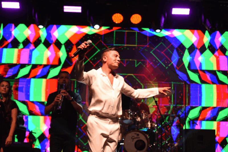 buyuksehirin-yaz-konserleri-yogun-ilgi-goruyor
