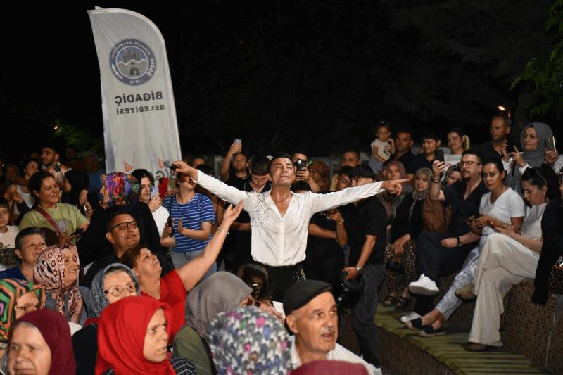 buyuksehirin-yaz-konserleri-yogun-ilgi-goruyor