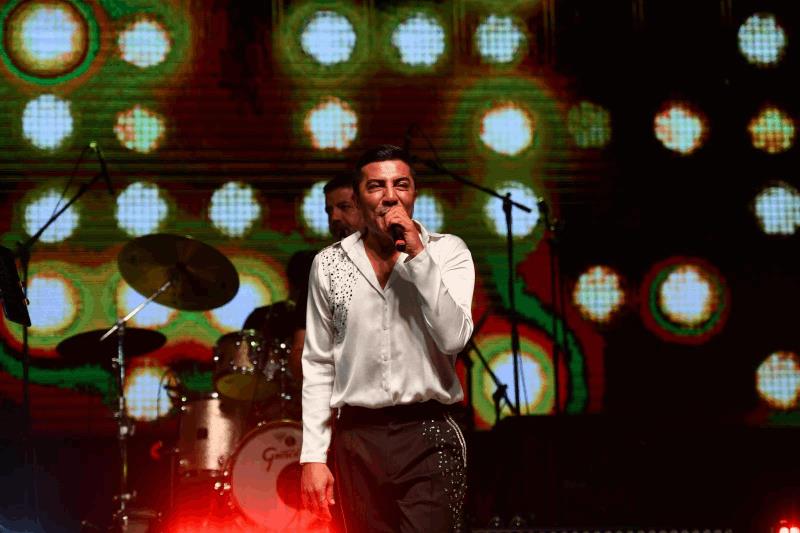 buyuksehirin-yaz-konserleri-yogun-ilgi-goruyor