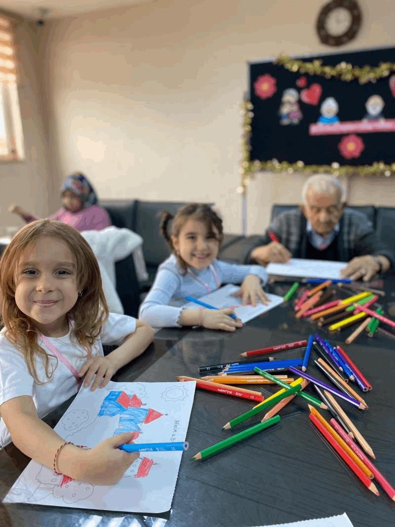 minik-kalplerden-buyuk-cinarlara-anlamli-ziyaret