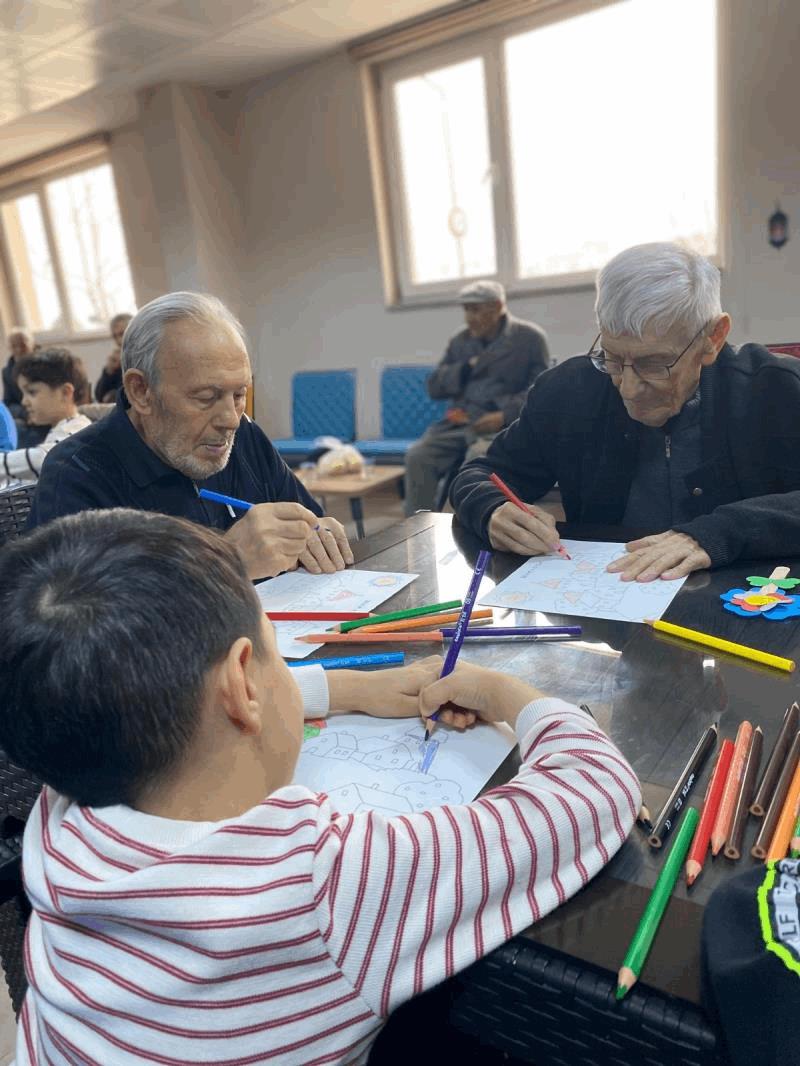 minik-kalplerden-buyuk-cinarlara-anlamli-ziyaret